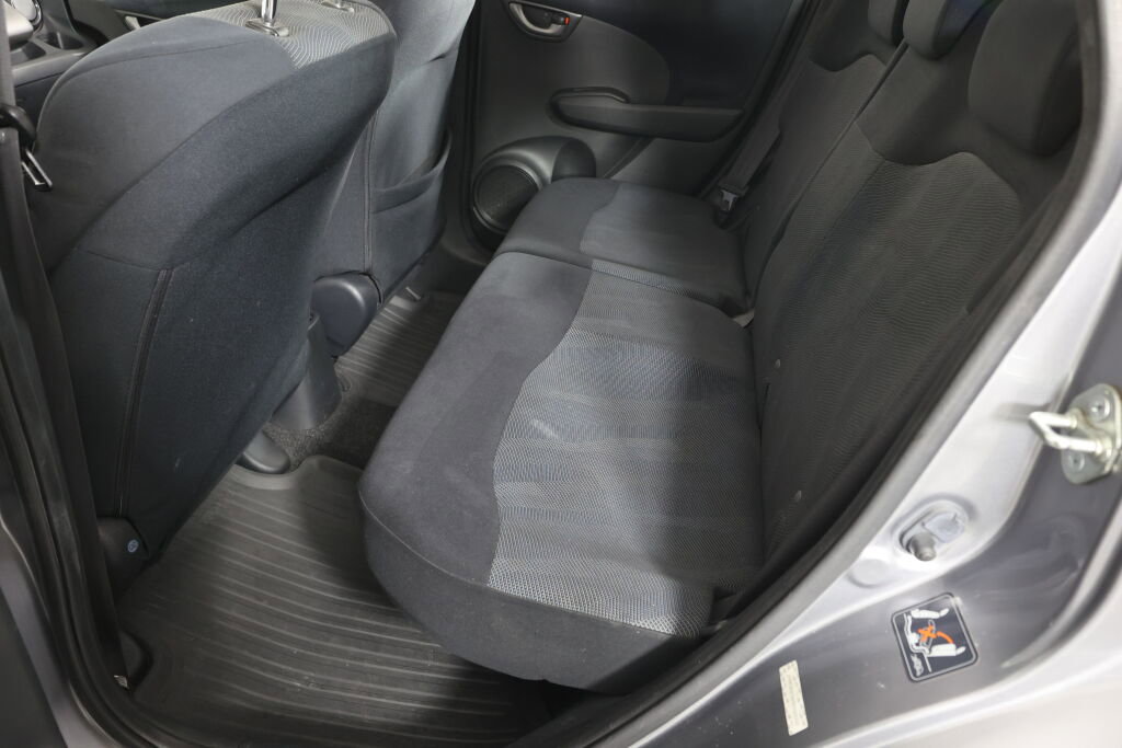 Used 2009 Honda Fit Sport image 17