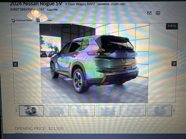 Used 2024 Nissan Rogue SV AWD/4WD image 2