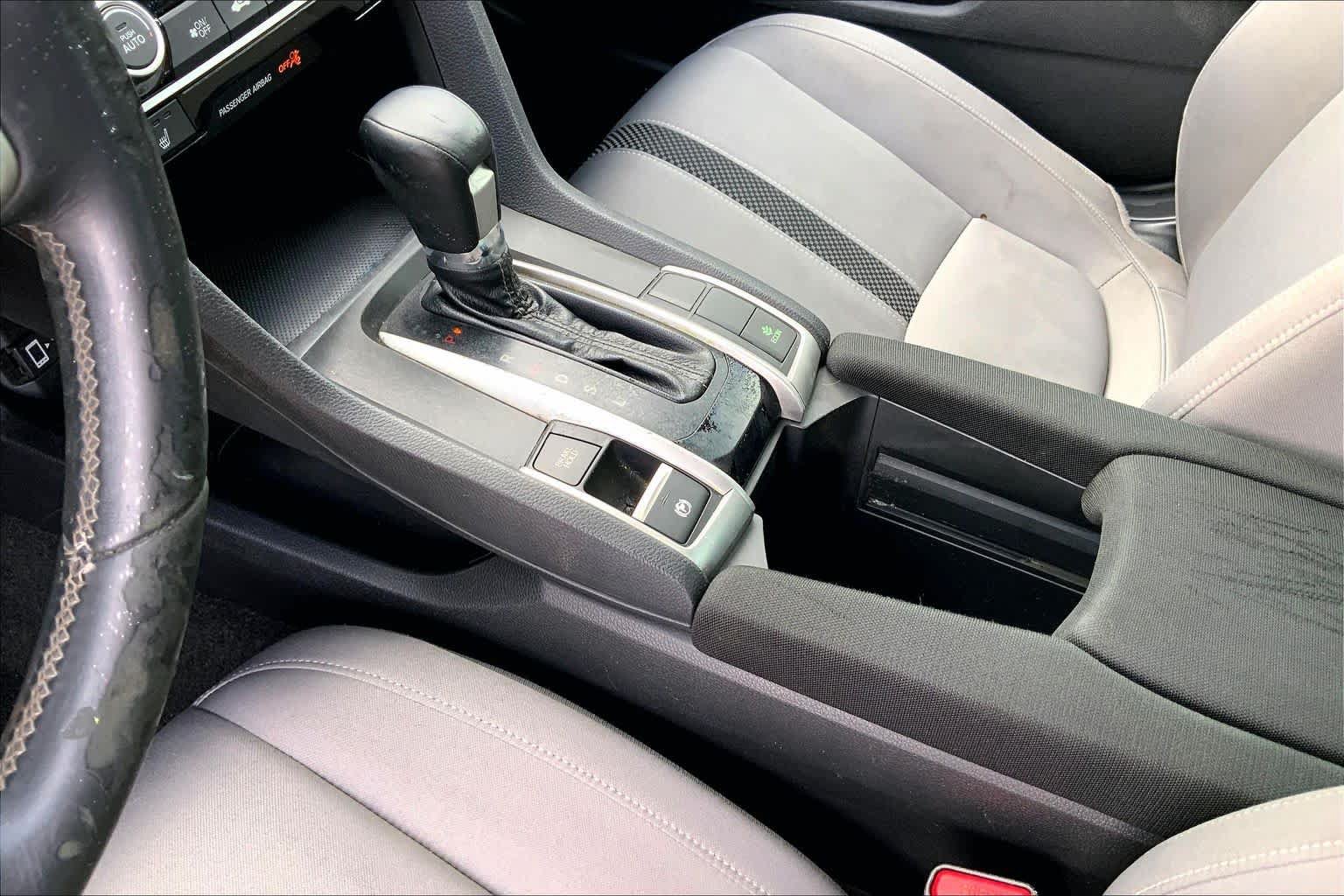 Used 2019 Honda Civic EX image 14