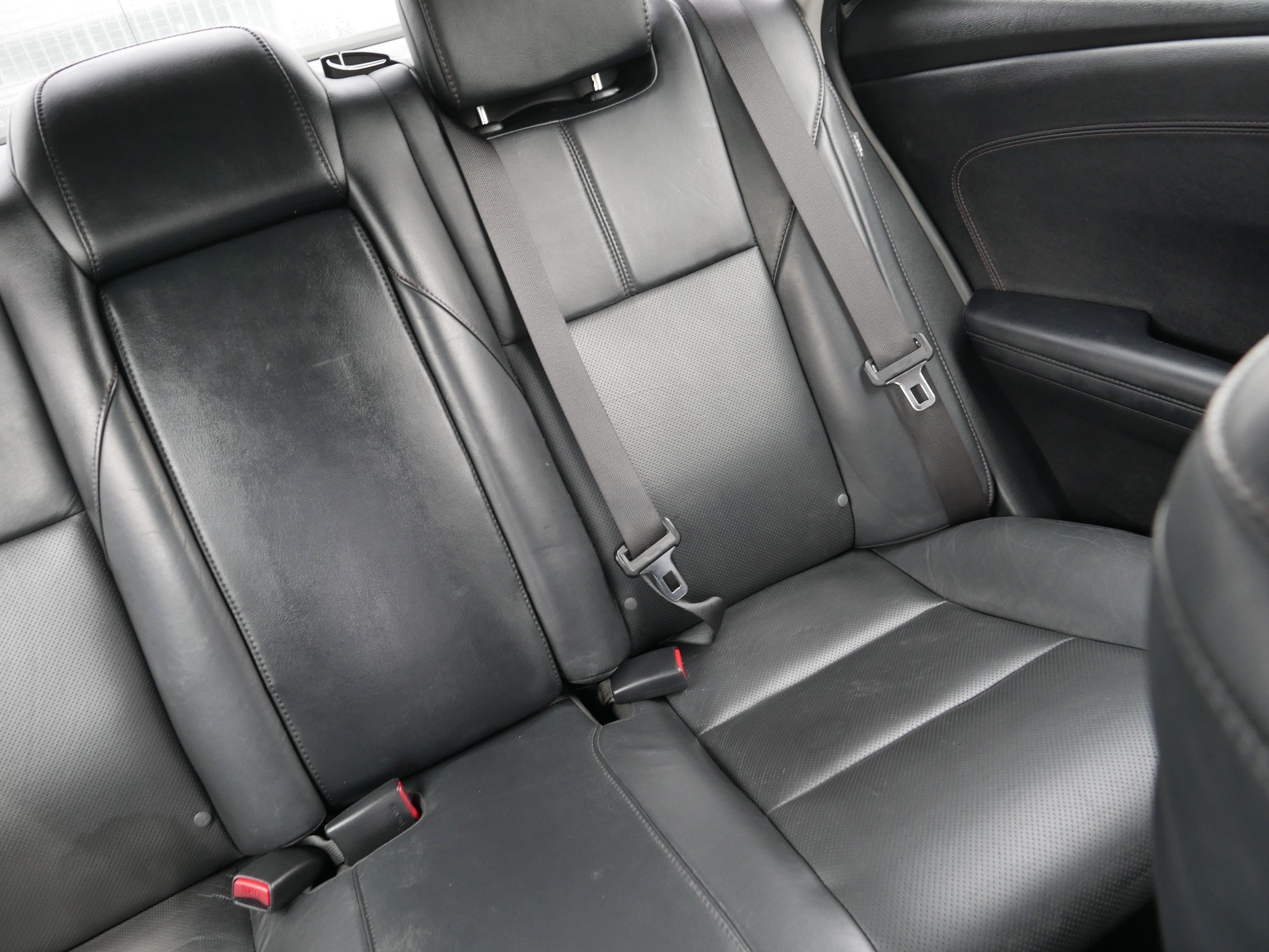 Used 2016 Toyota Avalon Limited w/ Toyota Safety Sense Package FWD image 14