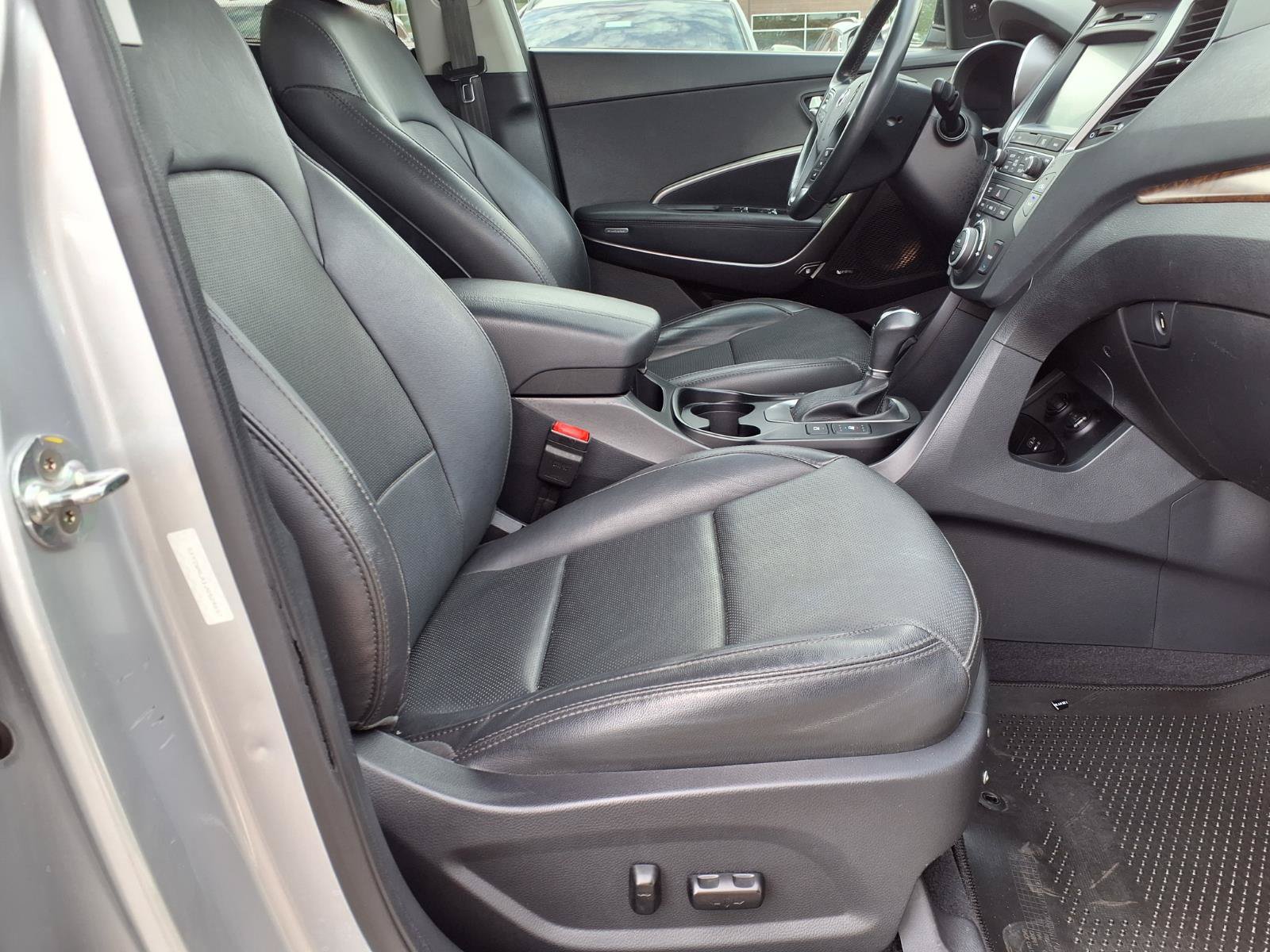 Used 2018 Hyundai Santa Fe Sport FWD image 11