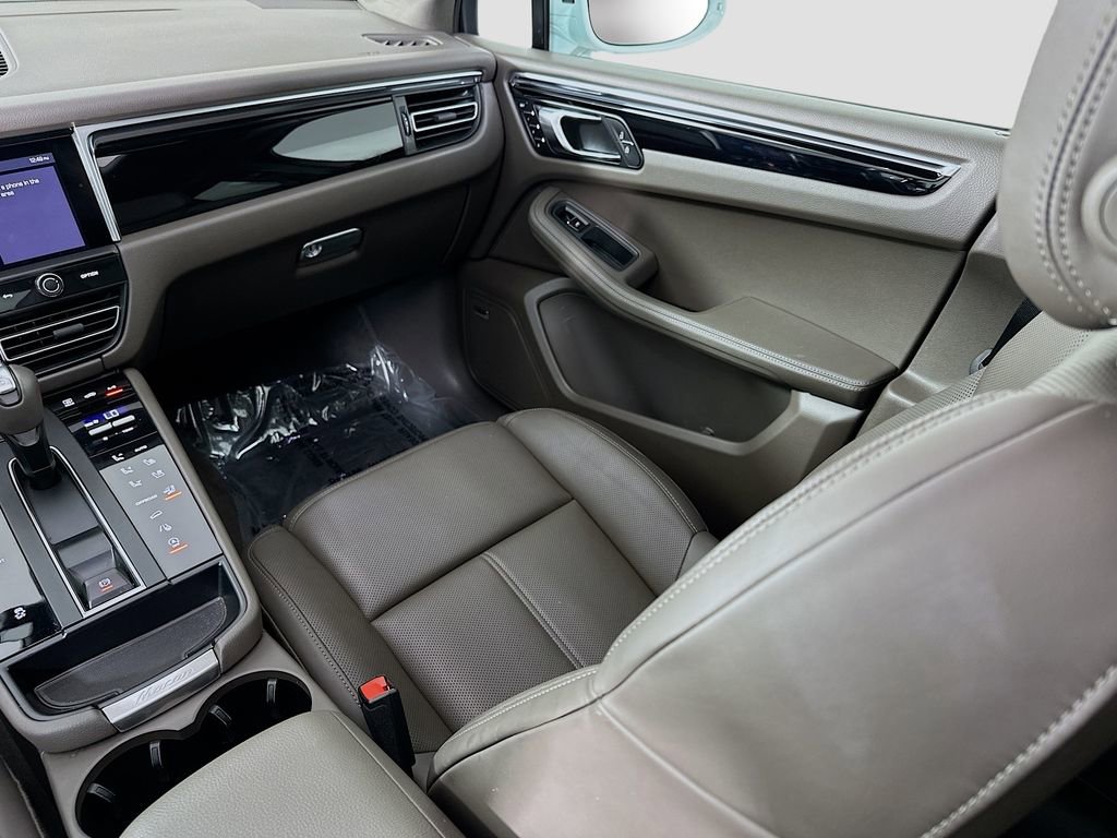 New 2025 Porsche Macan image 26