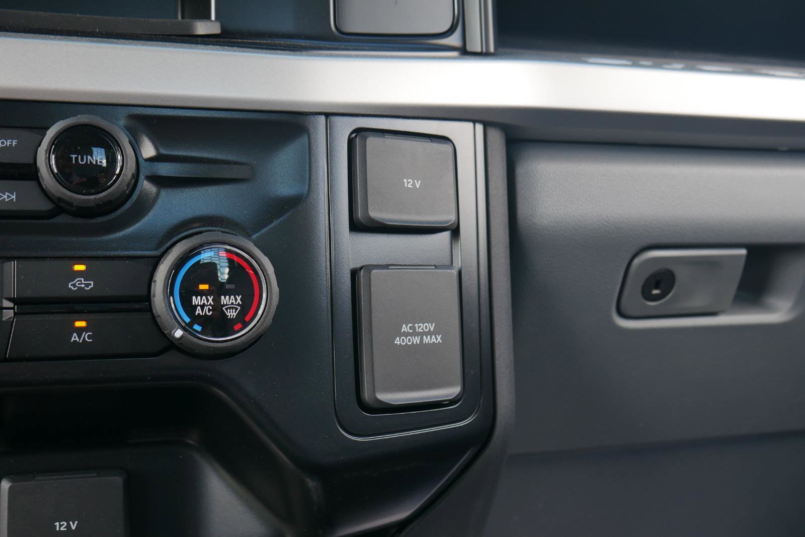 New 2025 Ford F550 2WD Regular Cab Super Duty image 66