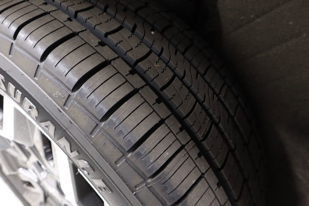 Certified 2023 Hyundai Santa Fe Limited image 21