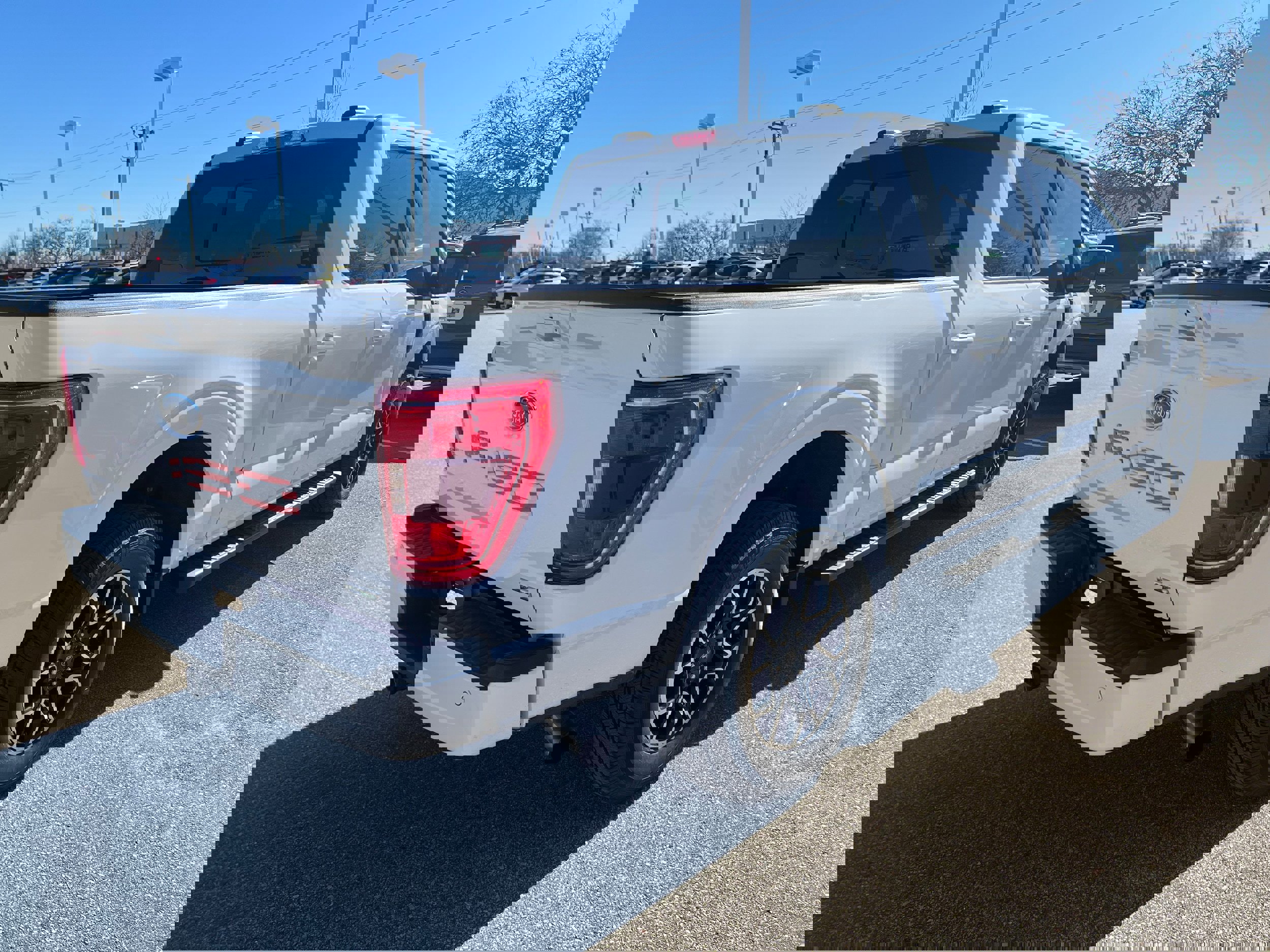 Used 2021 Ford F150 XLT w/ Equipment Group 302A High image 7