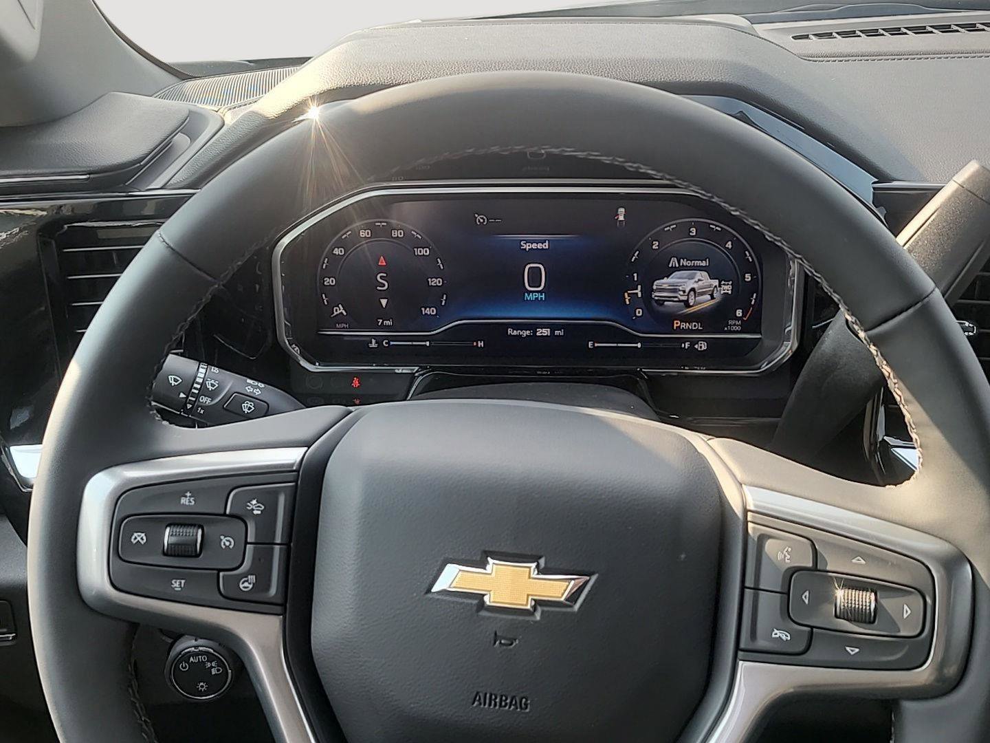 New 2025 Chevrolet Silverado 1500 LT image 15