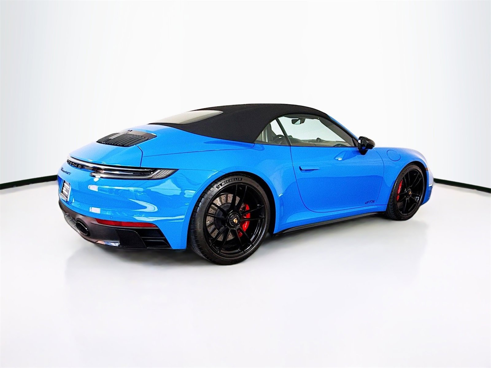 Certified 2023 Porsche 911 Carrera 4 GTS image 9