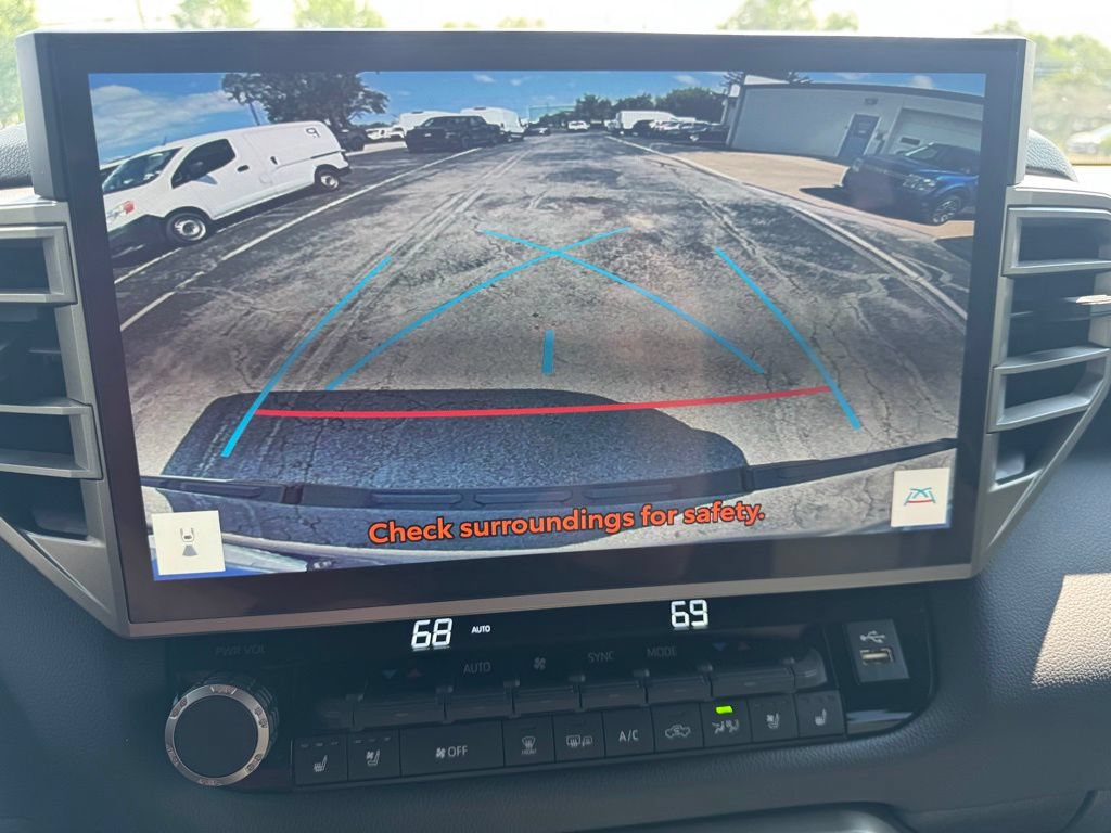 Used 2026 Toyota Tundra Limited AWD/4WD image 6