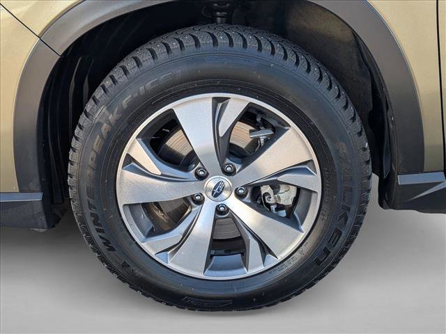 Used 2024 Subaru Ascent Premium w/ Convenience Package image 9