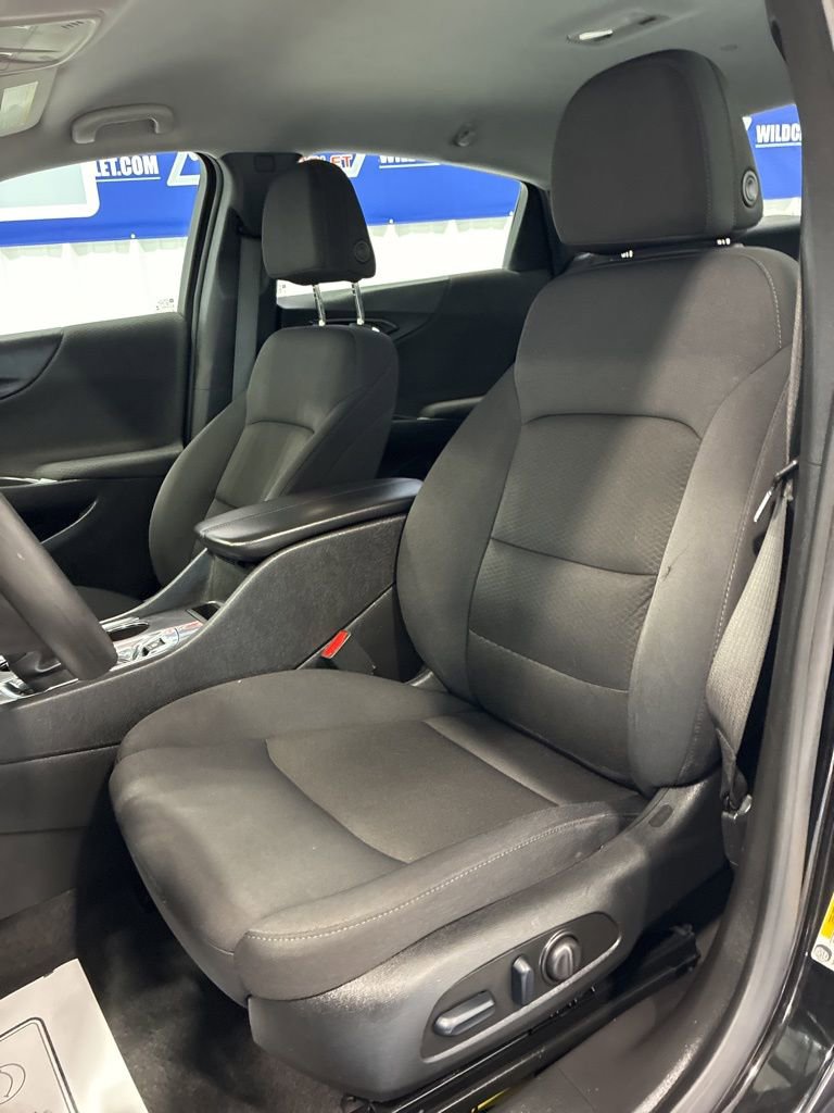 Used 2024 Chevrolet Malibu LT image 14