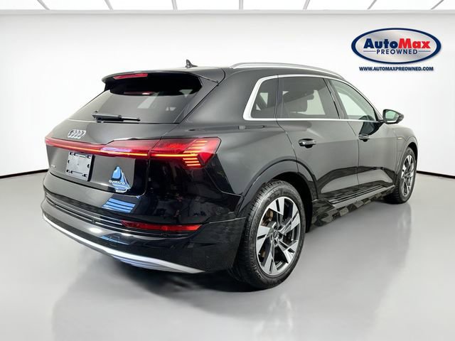 Used 2023 Audi e-tron Premium Plus AWD/4WD image 2