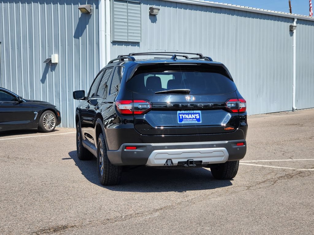 Used 2023 Honda Pilot TrailSport image 5