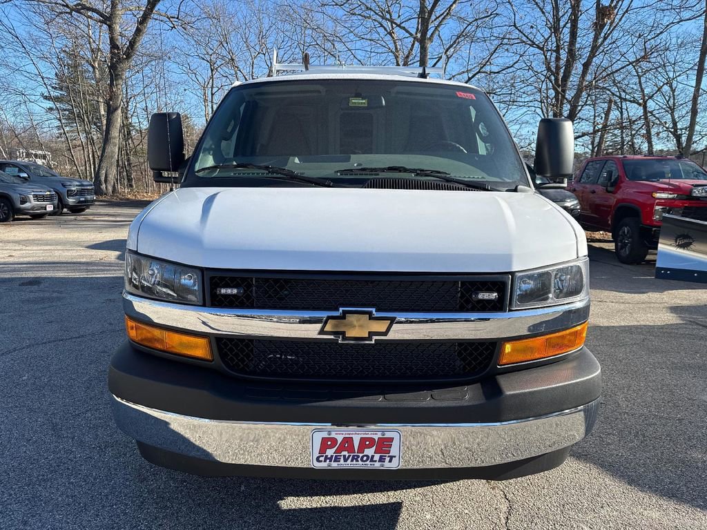 New 2024 Chevrolet Express 3500 w/ Power Convenience Package image 8