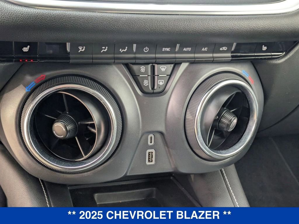 New 2025 Chevrolet Blazer LT w/ Sound & Technology Package image 30