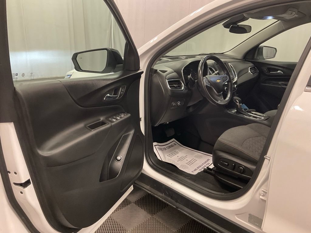 Used 2022 Chevrolet Equinox LT AWD/4WD image 27