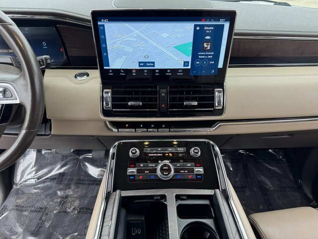 Used 2022 Lincoln Navigator L Reserve image 28
