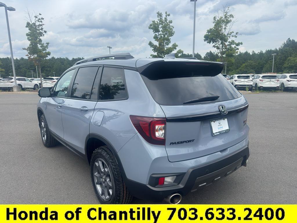Certified 2025 Honda Passport TrailSport image 5