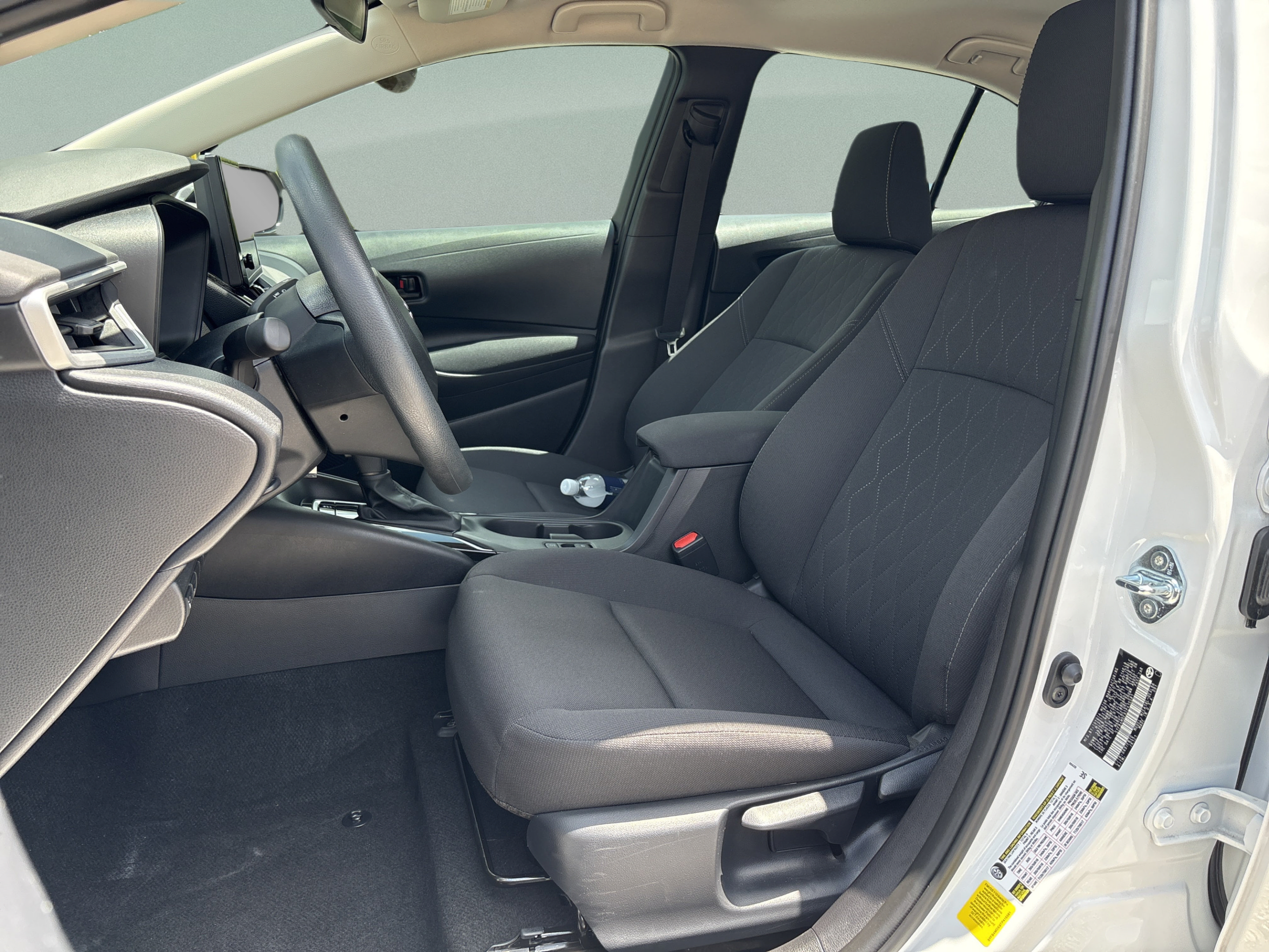 Used 2026 Toyota Corolla LE FWD image 24