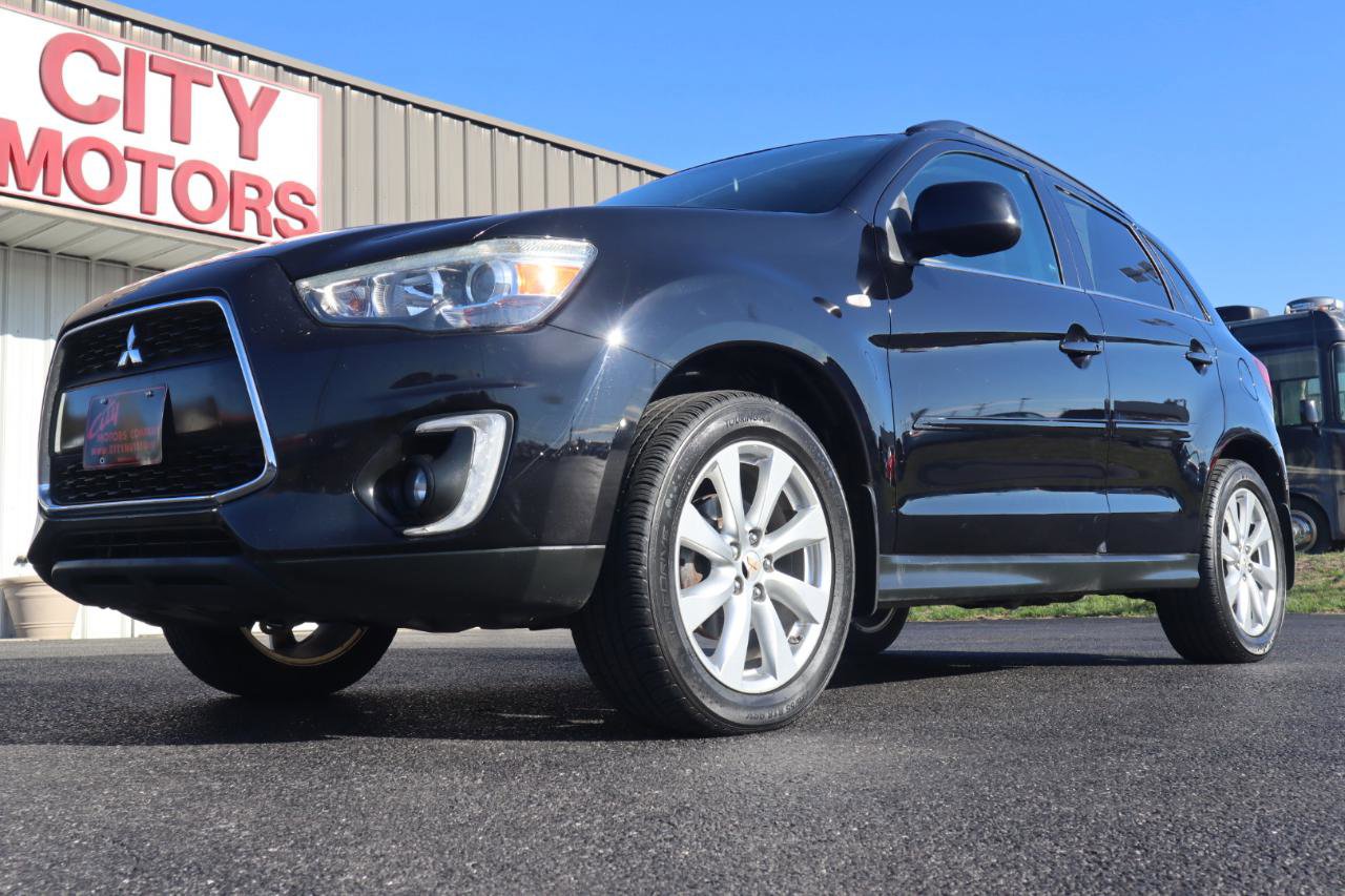 Used 2015 Mitsubishi Outlander Sport SE image 16