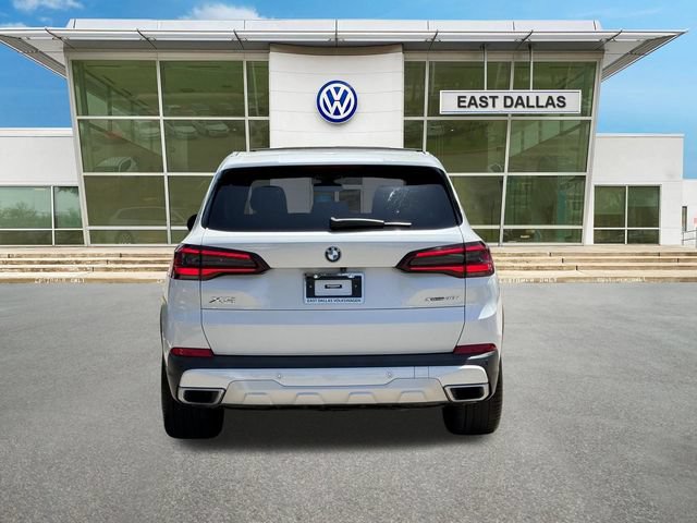 Used 2022 BMW X5 xDrive40i w/ Premium Package AWD/4WD image 4