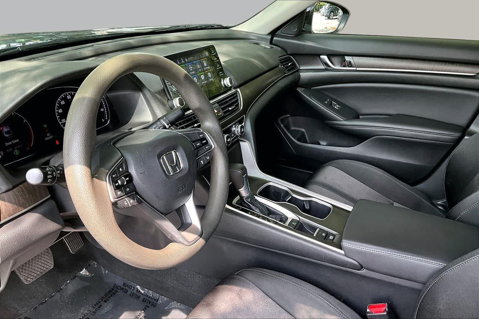 Used 2020 Honda Accord EX image 18