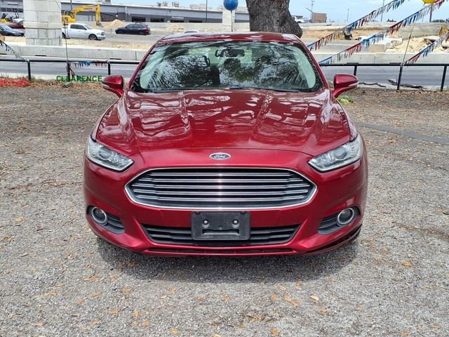 Used 2016 Ford Fusion SE w/ Equipment Group 201A FWD image 2