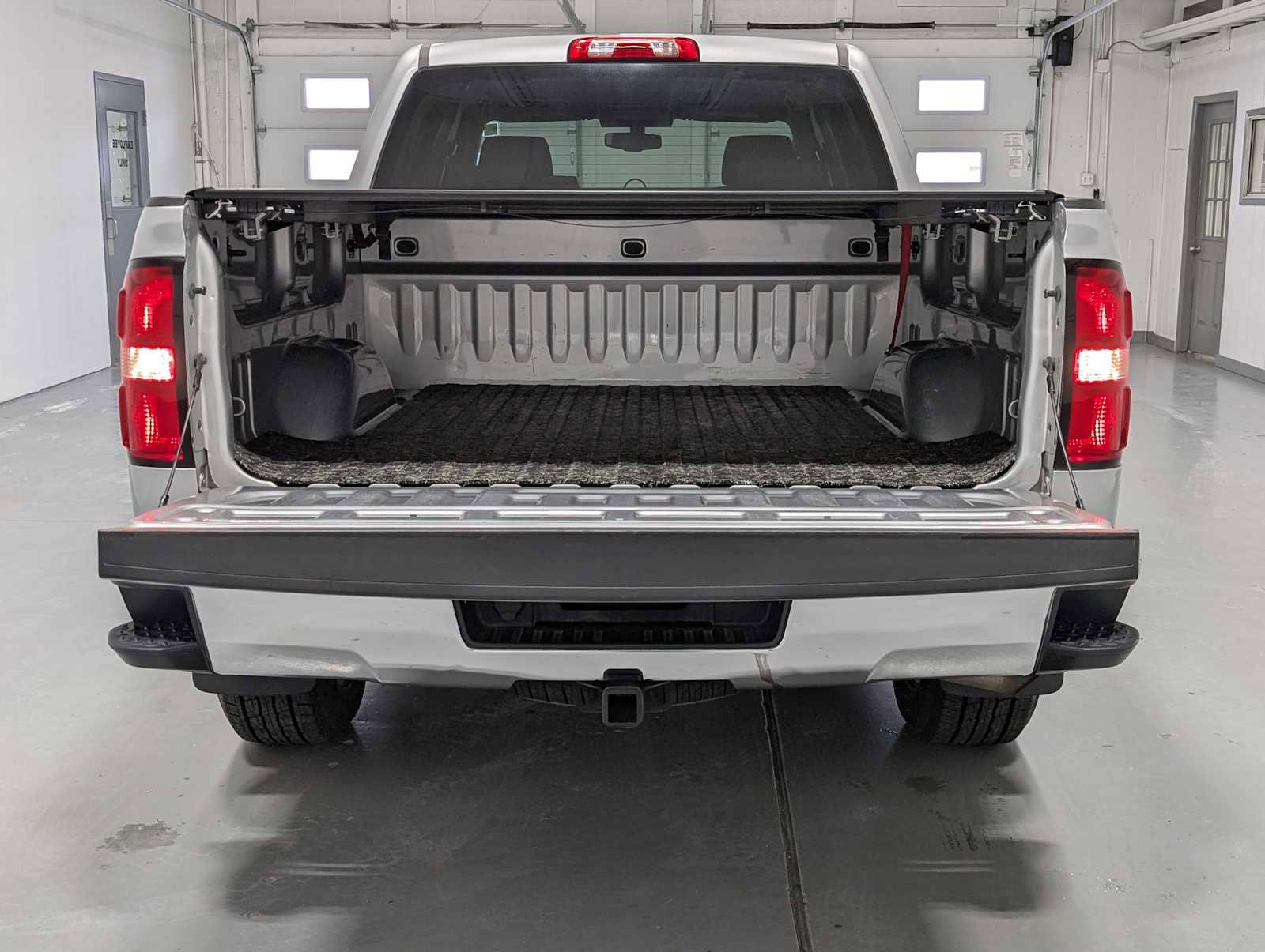 Used 2018 GMC Sierra 1500 SLE w/ SLE Value Package image 37