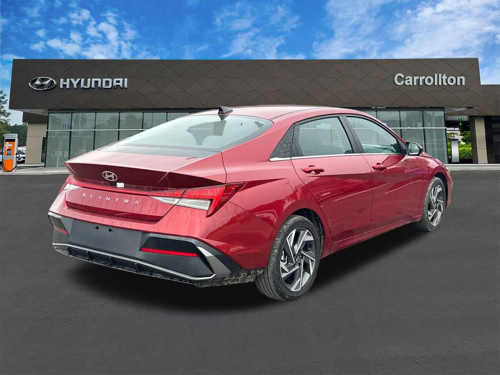New 2025 Hyundai Elantra SEL image 5