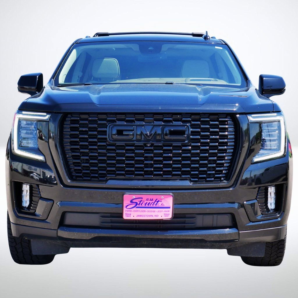 Used 2023 GMC Yukon XL Denali image 7