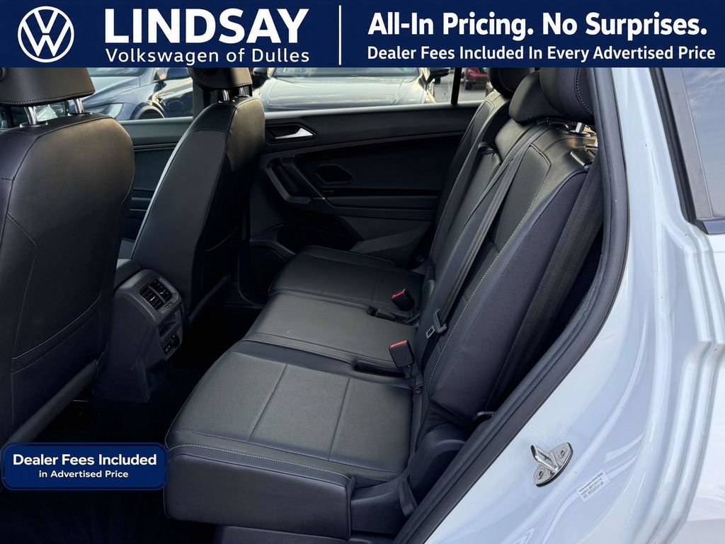 Used 2020 Volkswagen Tiguan SE R-Line w/ 3rd Row Seat Package AWD/4WD image 14
