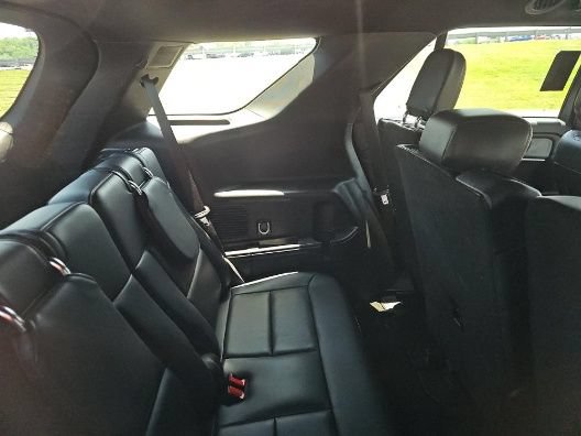 Used 2025 Ford Explorer ST-Line w/ ST-Line Street Pack AWD/4WD image 12