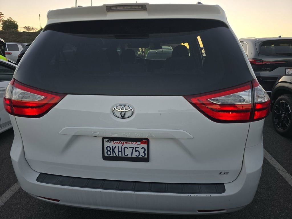 Used 2019 Toyota Sienna LE image 17