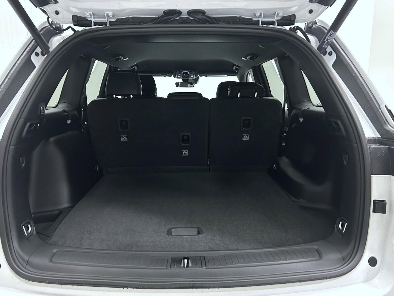 New 2025 Jeep Grand Cherokee Limited image 9