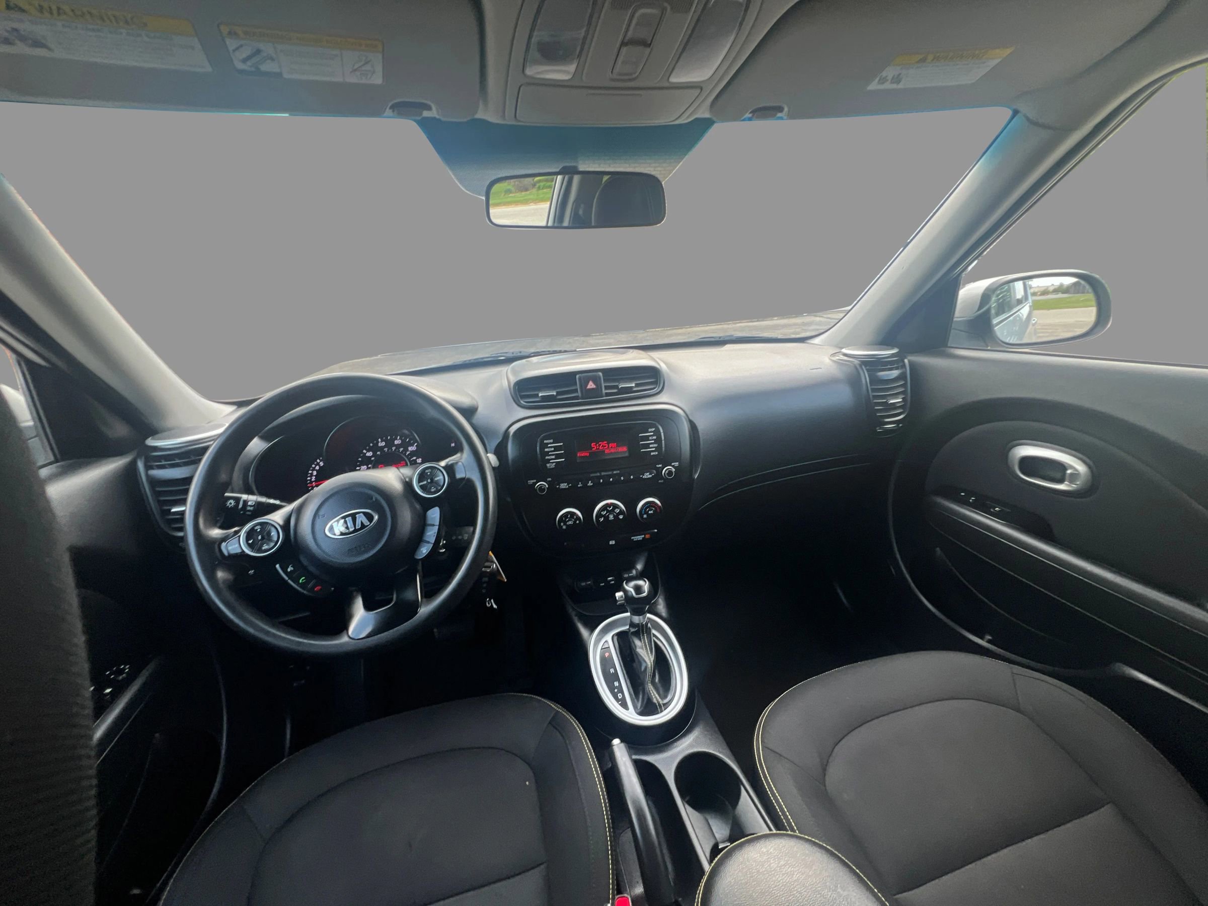 Used 2015 Kia Soul + FWD image 22
