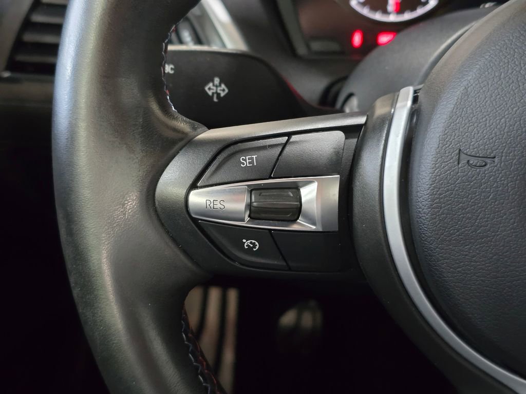 Used 2018 BMW M2 image 19