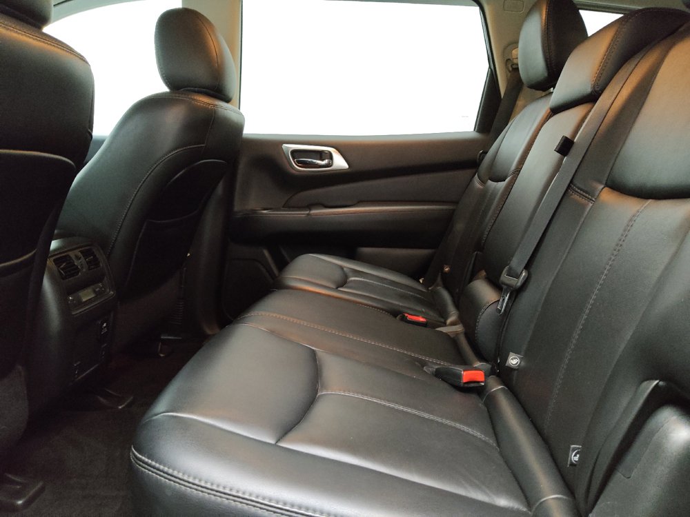 Used 2016 Nissan Pathfinder SL w/ SL Tech Package AWD/4WD image 18