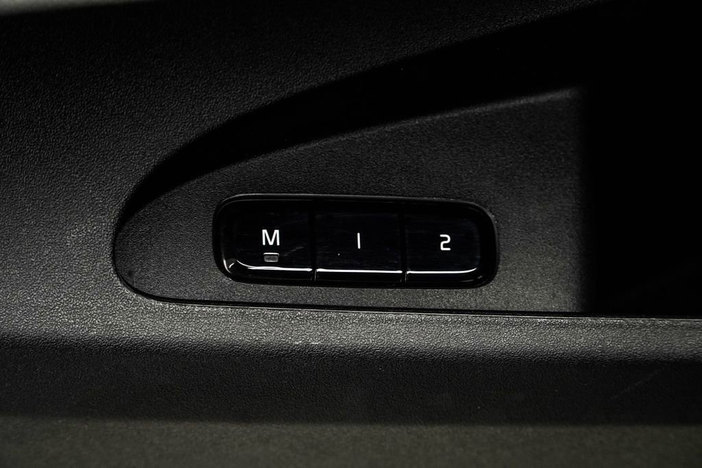 Used 2021 Polestar Polestar 2 w/ Performance Package image 36