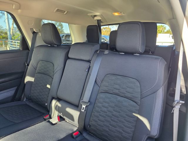 Used 2025 Nissan Pathfinder SV FWD image 16
