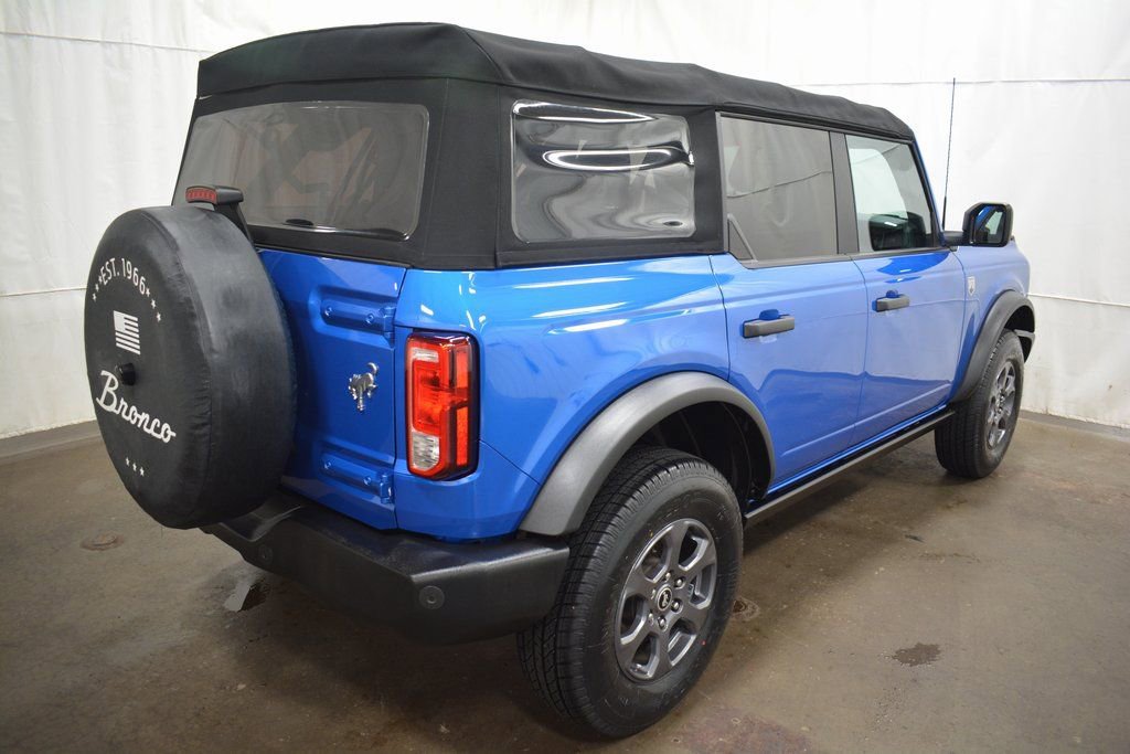 Used 2023 Ford Bronco Big Bend image 5