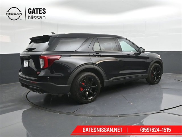 Used 2022 Ford Explorer ST w/ Equipment Group 401A image 2