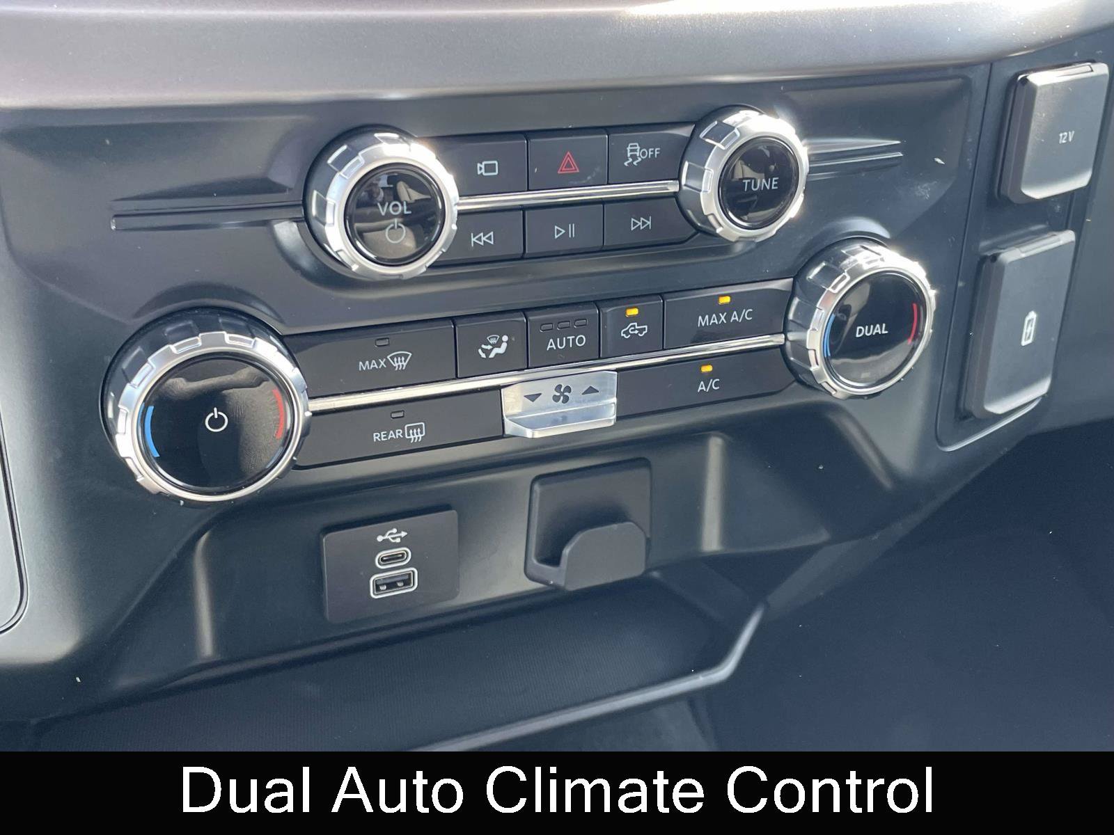 Used 2025 Ford F150 XLT w/ Equipment Group 301A Standard AWD/4WD image 17