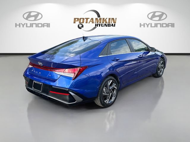 Used 2024 Hyundai Elantra SEL w/ Convenience Package FWD image 5