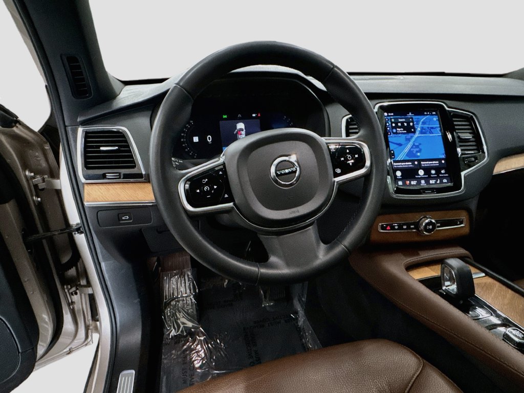 Used 2023 Volvo XC90 B6 Plus w/ Protection Package AWD/4WD image 11
