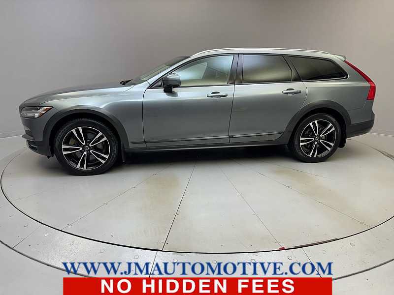 Used 2019 Volvo V90 T5 Cross Country w/ Protection Package Premier AWD/4WD image 2