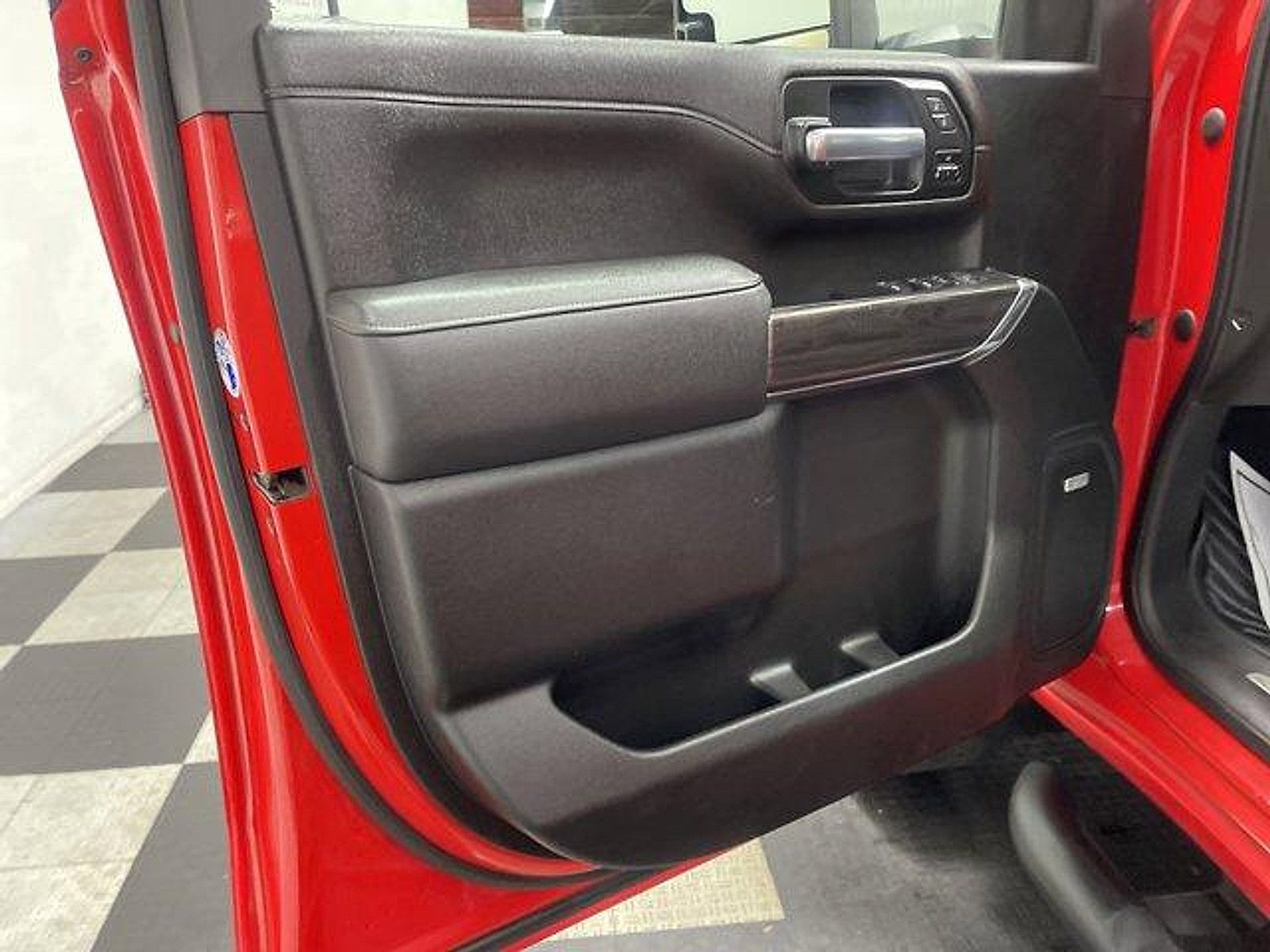 Used 2021 Chevrolet Silverado 2500 LTZ w/ LTZ Premium Package AWD/4WD image 8