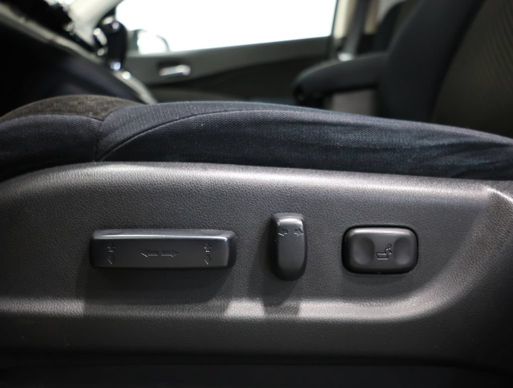 Used 2016 Honda CR-V EX image 14