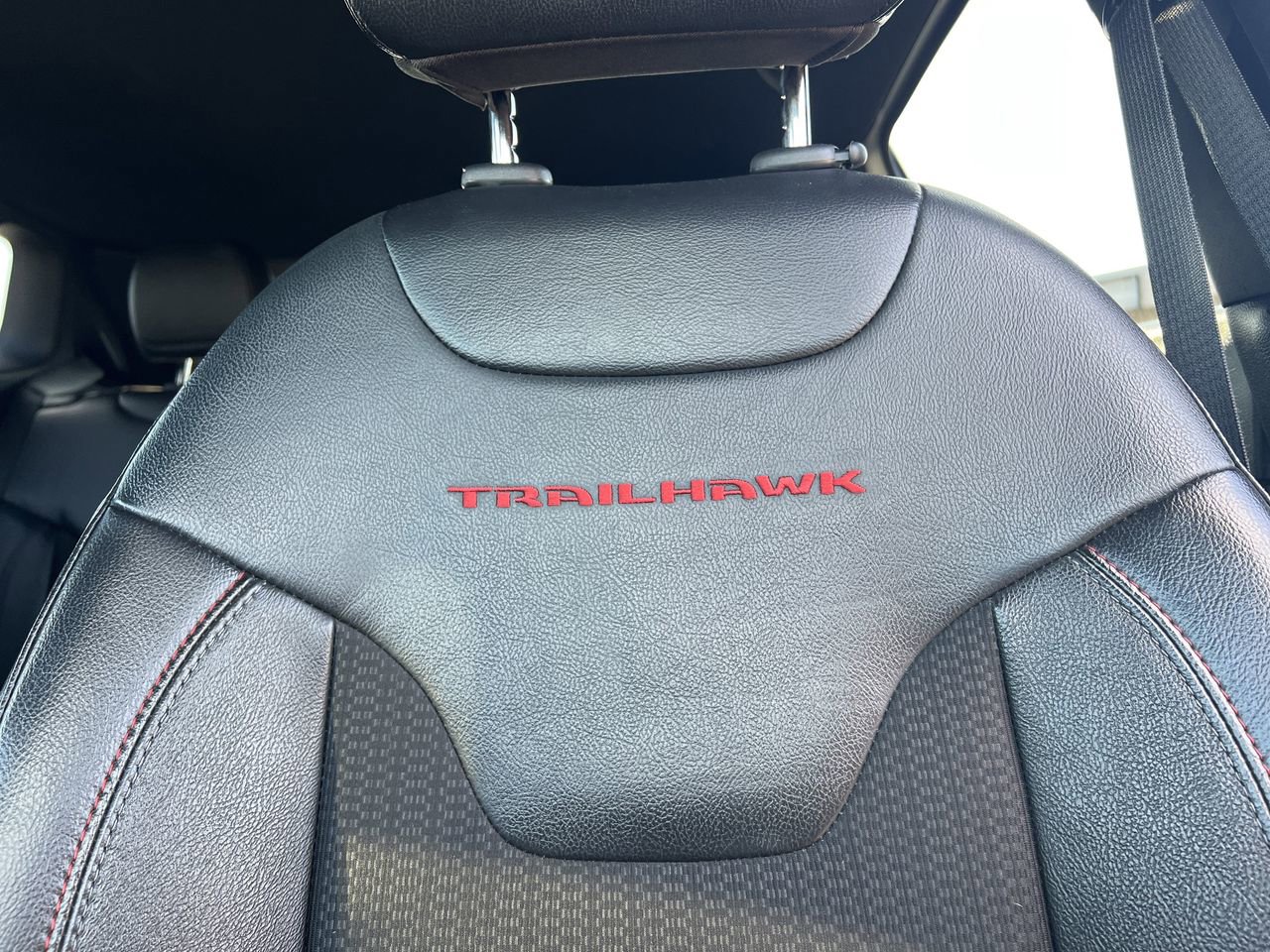 Used 2023 Jeep Compass Trailhawk image 22