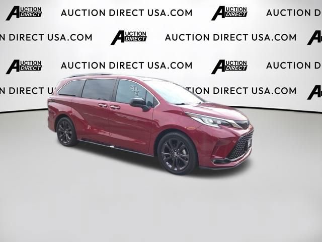 Used 2023 Toyota Sienna XSE