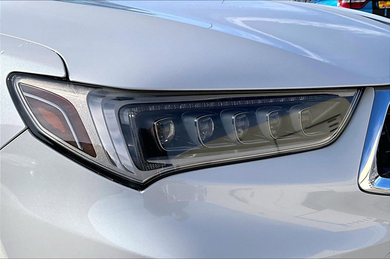 Used 2020 Acura TLX image 30