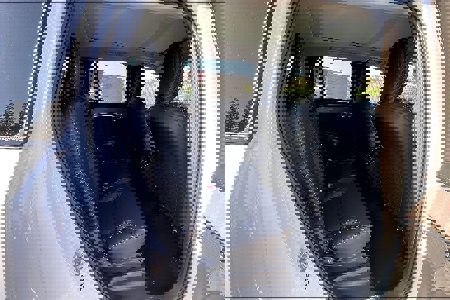 New 2026 Volvo XC90 B6 Ultra w/ Protection Package image 27